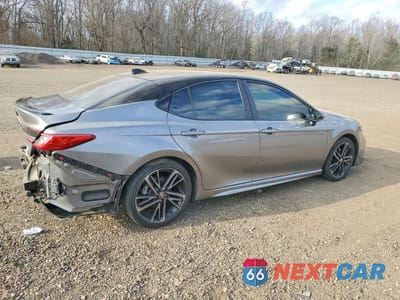 Trzecie zdjęcie samochodu z tyłu: 2025 TOYOTA CAMRY XSE VIN:4T1DAACK3SU511842 - miniatura