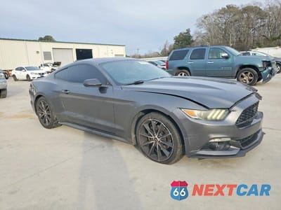 Czwarte zdjęcie samochodu z boku: 2017 FORD MUSTANG VIN:1FA6P8TH3H5207993 - miniatura