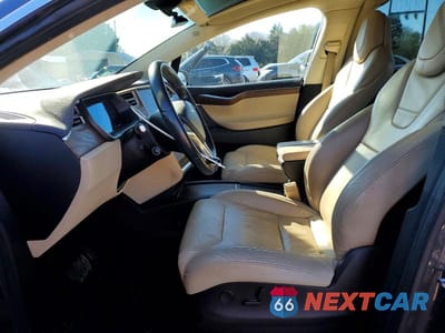 Zdjęcie 7 z 12 samochodu: 2017 TESLA MODEL X VIN:5YJXCBE28HF050119 - miniatura