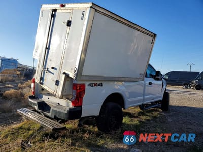 Trzecie zdjęcie samochodu z tyłu: 2020 FORD F250 SUPER DUTY VIN:1FTBF2BN1LEE09496 - miniatura