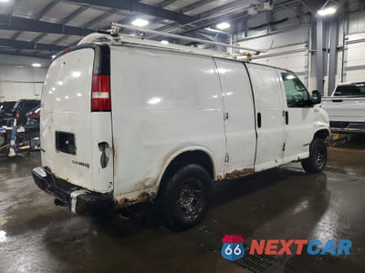 Trzecie zdjęcie samochodu z tyłu: 2004 CHEVROLET EXPRESS CARGO 2500 1 VIN:1GCGG25V541210300 - miniatura