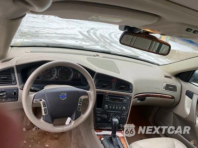 Zdjęcie 9 z 10 samochodu: 2006 VOLVO V70 VIN:YV1SW612562547802 - miniatura