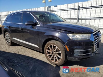 Czwarte zdjęcie samochodu z boku: 2017 AUDI Q7 PRESTIGE VIN:WA1VAAF72HD001632 - miniatura