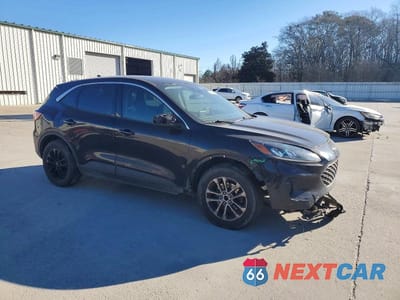 Czwarte zdjęcie samochodu z boku: 2021 FORD ESCAPE SE VIN:1FMCU0G63MUA42930 - miniatura