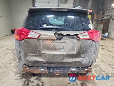 Zdjęcie 6 z 13 samochodu: 2014 TOYOTA RAV4 XLE VIN:2T3RFREV3EW210609 - miniatura