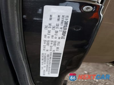 Zdjęcie 13 z 14 samochodu: 2012 VOLKSWAGEN ROUTAN SE VIN:2C4RVABG3CR354520 - miniatura