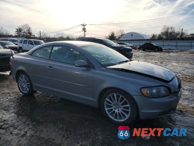 Czwarte zdjęcie samochodu z boku: 2007 VOLVO C70 T5 VIN:YV1MC68207J016196 - miniatura