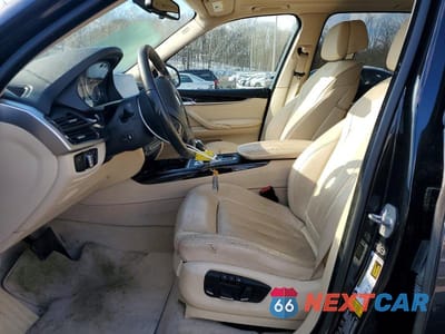Zdjęcie 7 z 12 samochodu: 2014 BMW X5 XDRIVE50I VIN:5UXKR6C50E0J71670 - miniatura