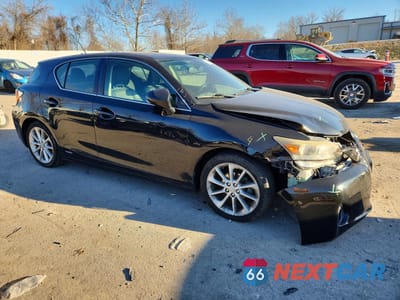 Czwarte zdjęcie samochodu z boku: 2013 LEXUS CT 200 VIN:JTHKD5BH2D2158281 - miniatura