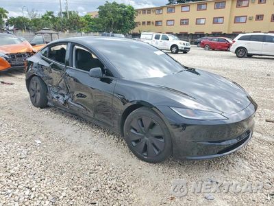 Czwarte zdjęcie samochodu z boku: 2024 TESLA MODEL 3 VIN:5YJ3E1EA3RF729520 - miniatura
