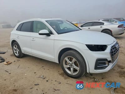 Czwarte zdjęcie samochodu z boku: 2021 AUDI Q5 PREMIUM VIN:WA1AAAFY1M2063018 - miniatura