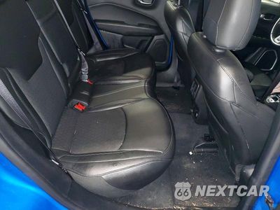 Zdjęcie 11 z 13 samochodu: 2019 JEEP COMPASS LATITUDE VIN:3C4NJDBB4KT806907 - miniatura