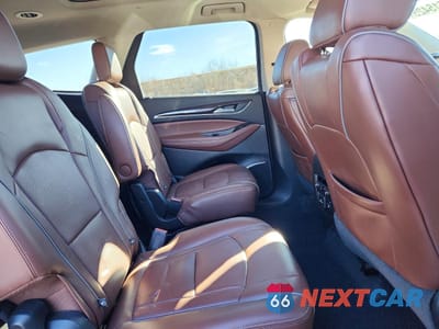 Zdjęcie 11 z 14 samochodu: 2018 BUICK ENCLAVE AVENIR VIN:5GAEVCKW5JJ132792 - miniatura