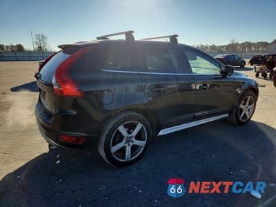 Trzecie zdjęcie samochodu z tyłu: 2012 VOLVO XC60 T6 VIN:YV4902DZ2C2254522 - miniatura