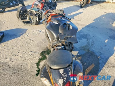 Zdjęcie 6 z 10 samochodu: 2009 SUZUKI GSX1300 R VIN:JS1GX72A092103956 - miniatura
