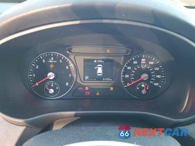Zdjęcie 9 z 14 samochodu: 2019 KIA SORENTO L VIN:5XYPG4A35KG569496 - miniatura