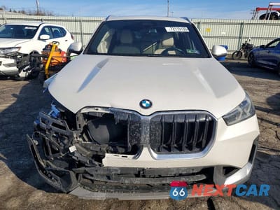 Piąte zdjęcie samochodu w środku: 2023 BMW X1 XDRIVE28I VIN:WBX73EF09P5X46327 - miniatura
