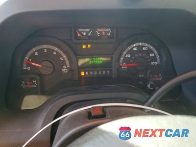 Zdjęcie 8 z 10 samochodu: 2018 FORD ECONOLINE VIN:1FDWE3FSXHDC55289 - miniatura
