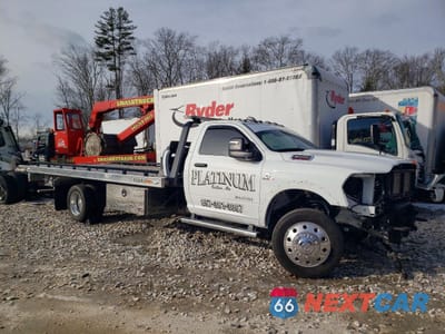 Czwarte zdjęcie samochodu z boku: 2024 RAM 5500 ROLLBACK TRUCK VIN:3C7WRNDL3RG282888 - miniatura