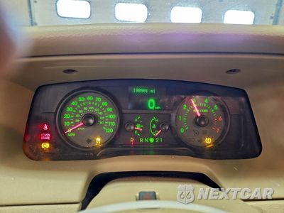 Zdjęcie 9 z 12 samochodu: 2008 MERCURY GRAND MARQUIS LS VIN:2MEFM75V98X609370 - miniatura