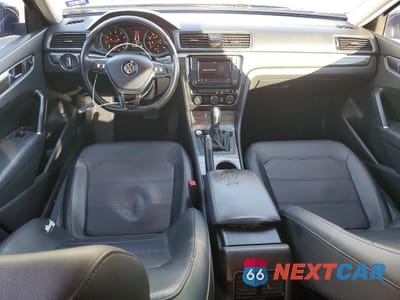 Zdjęcie 8 z 12 samochodu: 2018 VOLKSWAGEN PASSAT SE VIN:1VWBA7A33JC005519 - miniatura