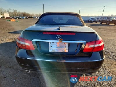 Zdjęcie 6 z 12 samochodu: 2013 MERCEDES-BENZ E 350 VIN:WDDKK5KF6DF200228 - miniatura