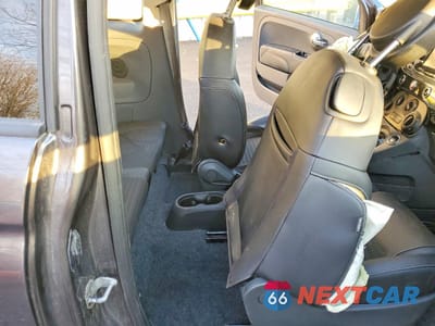 Zdjęcie 10 z 14 samochodu: 2019 FIAT 500 POP VIN:3C3CFFKH0KT841229 - miniatura