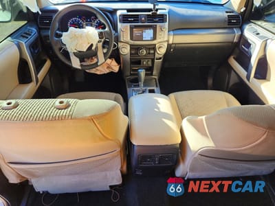 Zdjęcie 8 z 14 samochodu: 2018 TOYOTA 4RUNNER SR5 VIN:JTEZU5JR8J5186781 - miniatura