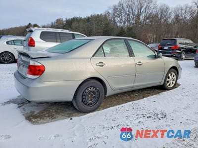 Trzecie zdjęcie samochodu z tyłu: 2006 TOYOTA CAMRY XLE V6 VIN:4T1BF30K76U627432 - miniatura