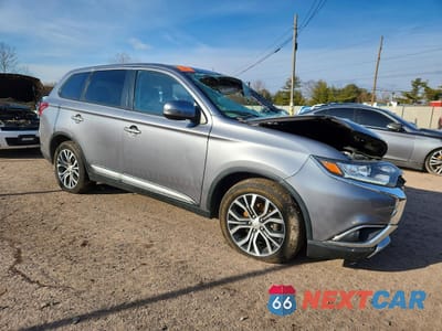 Czwarte zdjęcie samochodu z boku: 2017 MITSUBISHI OUTLANDER SE VIN:JA4AD3A38HZ057700 - miniatura