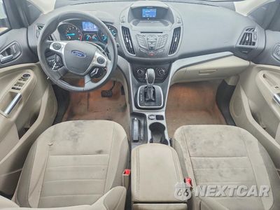 Zdjęcie 8 z 14 samochodu: 2014 FORD ESCAPE SE VIN:1FMCU0GXXEUA98745 - miniatura