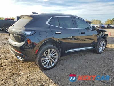 Trzecie zdjęcie samochodu z tyłu: 2025 BUICK ENVISION AVENIR VIN:LRBFZME45SD088430 - miniatura