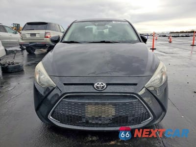 Piąte zdjęcie samochodu w środku: 2019 TOYOTA YARIS L VIN:3MYDLBYV0KY524604 - miniatura