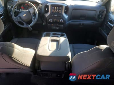 Zdjęcie 8 z 12 samochodu: 2024 CHEVROLET SILVERADO K1500 CUSTOM VIN:1GCPDBEK4RZ351608 - miniatura