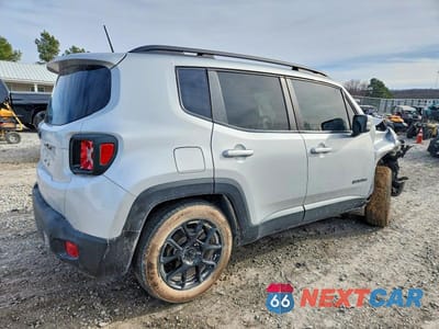 Trzecie zdjęcie samochodu z tyłu: 2020 JEEP RENEGADE LATITUDE VIN:ZACNJABB5LPL43082 - miniatura