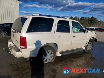 Trzecie zdjęcie samochodu z tyłu: 2002 CADILLAC ESCALADE LUXURY VIN:1GYEK63N02R274673 - miniatura