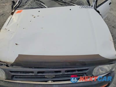 Zdjęcie 11 z 12 samochodu: 1999 NISS PATHFINDER LE VIN:JN8AR05Y9XW306652 - miniatura