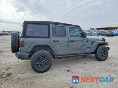 Trzecie zdjęcie samochodu z tyłu: 2022 JEEP WRANGLER UNLIMITED SPORT VIN:1C4HJXDM7NW112031 - miniatura