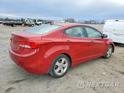 Trzecie zdjęcie samochodu z tyłu: 2013 HYUNDAI ELANTRA GLS VIN:KMHDH4AEXDU736563 - miniatura