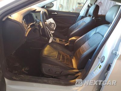 Zdjęcie 7 z 14 samochodu: 2019 VOLKSWAGEN JETTA SEL PREMIUM VIN:3VWG57BU5KM095371 - miniatura