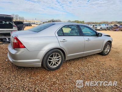Trzecie zdjęcie samochodu z tyłu: 2012 FORD FUSION S VIN:3FAHP0GA5CR334211 - miniatura