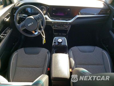 Zdjęcie 15 z 26 samochodu: 2022 KIA NIRO EV EX VIN:KNDCC3LG0N5124309 - miniatura