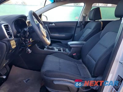 Zdjęcie 7 z 11 samochodu: 2021 KIA SPORTAGE LX VIN:KNDPMCAC5M7929479 - miniatura