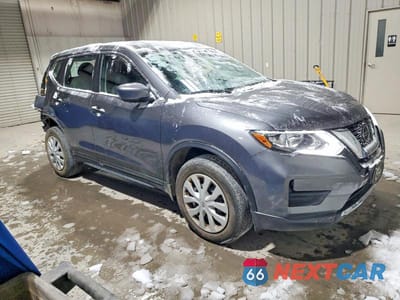 Czwarte zdjęcie samochodu z boku: 2019 NISSAN ROGUE S VIN:5N1AT2MV0KC784514 - miniatura