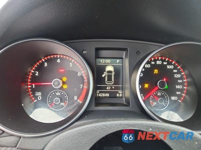 Zdjęcie 9 z 11 samochodu: 2013 VOLKSWAGEN GTI VIN:WVWHV7AJ7DW138089 - miniatura