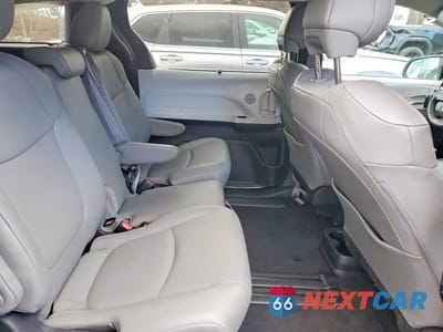 Zdjęcie 11 z 12 samochodu: 2025 TOYOTA SIENNA XLE VIN:5TDYRKEC6SS242010 - miniatura