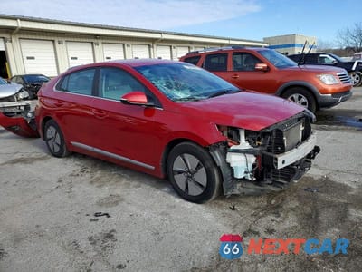 Czwarte zdjęcie samochodu z boku: 2021 HYUNDAI IONIQ SE VIN:KMHC75LC2MU250992 - miniatura