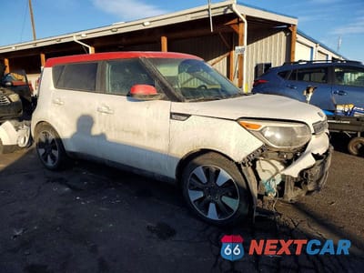 Czwarte zdjęcie samochodu z boku: 2017 KIA SOUL + VIN:KNDJP3A55H7448037 - miniatura