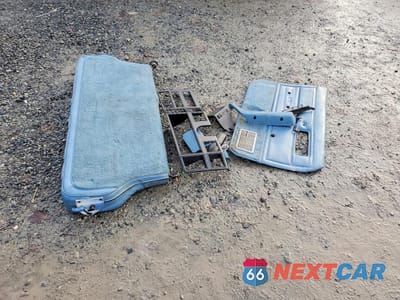 Zdjęcie 13 z 14 samochodu: 1987 JEEP CHEROKEE LAREDO VIN:1JCML7843HT135622 - miniatura