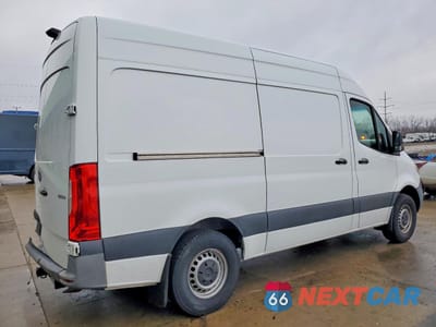 Trzecie zdjęcie samochodu z tyłu: 2022 MERCEDES BENZ SPRINTER 1500 VAN STANDARD ROOF VIN:W1Y70BGY4NT096559 - miniatura